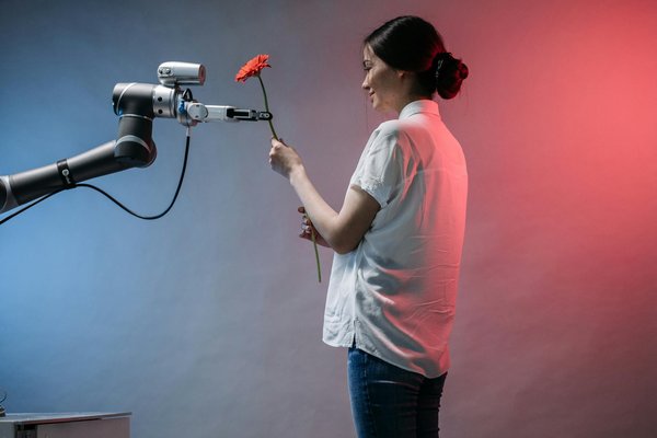 Overcoming Hurdles: Exploring the Struggles of Voice-Controlled Interfaces in Strategy Gaming